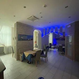 https://hotel-montecarlo-milan.italymilanhotels.net